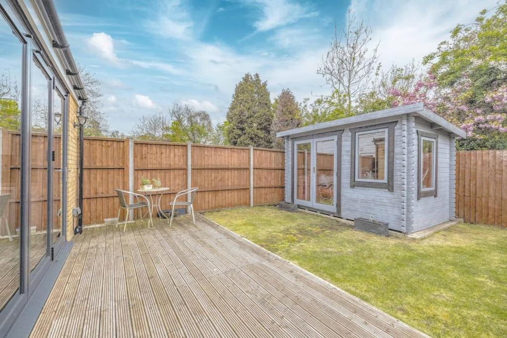 Central Windsor, 5 Mins To Legoland, Driveway Экстерьер фото